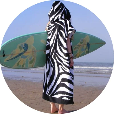 Atacado absorvente de secagem rápida com capuz masculino poncho natação adulto praia toalha de microfibra adulto surf poncho
